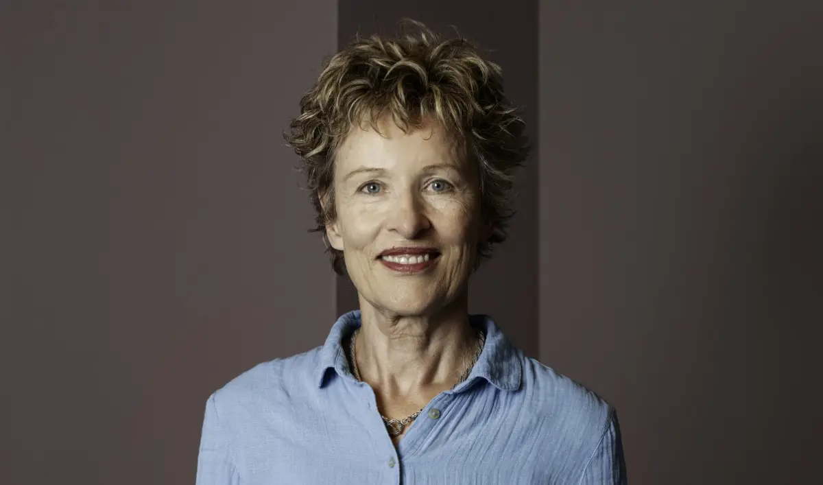 Dr. Isabelle Roos